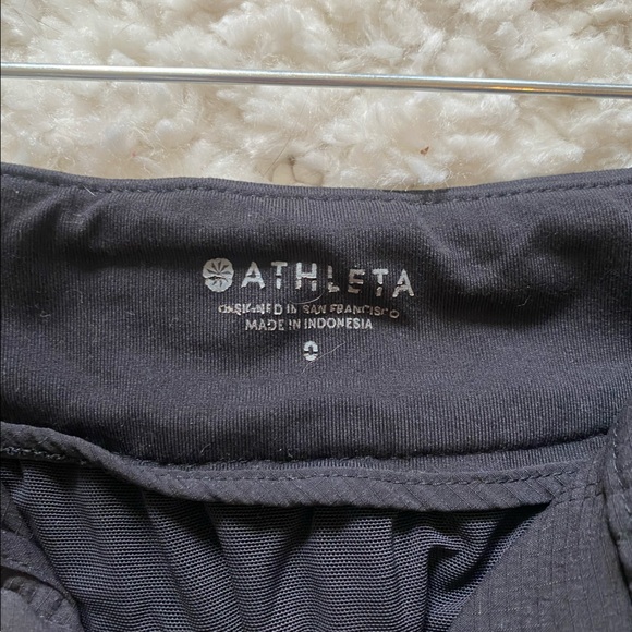 Black Athleta Trekkie Shorts - Size 0 - Picture 5 of 7